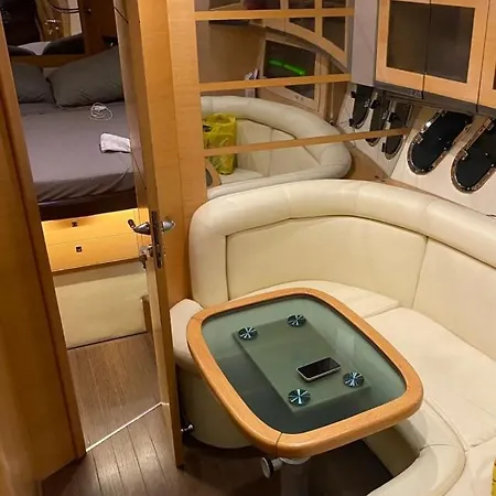 Miamoryacht Botel
